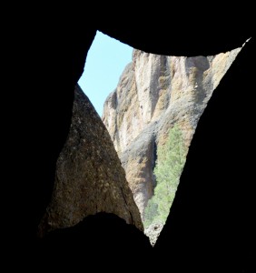 DSC_0454_ViewThroughCave